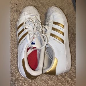 Adidas originals in gold, worn a few times in great condition